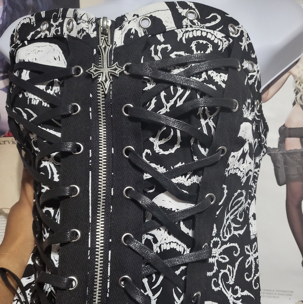 Skull corset